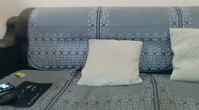 Snapshot of redvelvet_4 chatting on 01.06.25 redvelvet 4 online show from 01.06.25