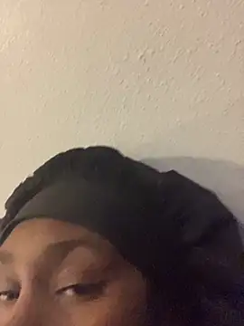 Snapshot of Foreignthababyy chatting on 09.17.25 Foreignthababyy online show from 09.17.25