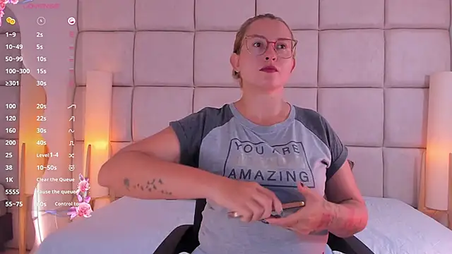 halaaa 1 online show from 04.17.26