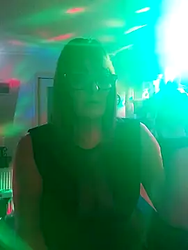 Snapshot of COUPLE4VOYEUR01 chatting on 02.15.25 COUPLE4VOYEUR01 online show from 02.15.25