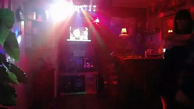 COUPLE4VOYEUR01 online show from 12.13.25