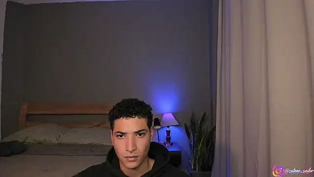 Snapshot of MitchellXD chatting on 04.18.26 MitchellXD online show from 04.18.26