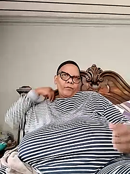 Snapshot of SEXYBOOBSNASS chatting on 10.21.25 SEXYBOOBSNASS online show from 10.21.25
