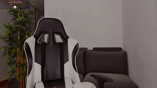 Jaylee Krys online show from 10.15.25