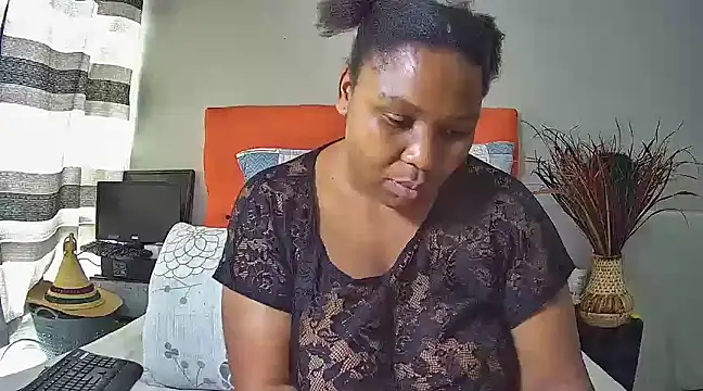 Snapshot of missboobsxx chatting on 01.10.25 missboobsxx online show from 01.10.25