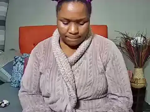 Snapshot of missboobsxx chatting on 02.17.25 missboobsxx online show from 02.17.25