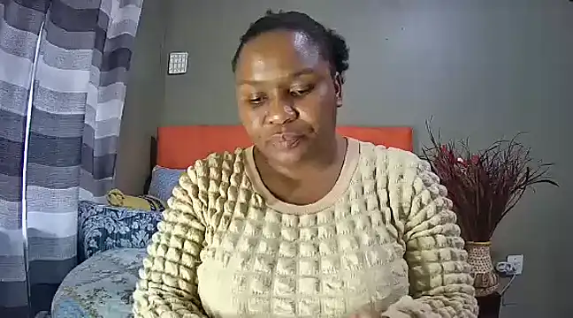 Snapshot of missboobsxx chatting on 03.04.25 missboobsxx online show from 03.04.25