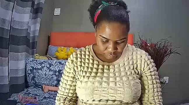 Snapshot of missboobsxx chatting on 03.04.25 missboobsxx online show from 03.04.25