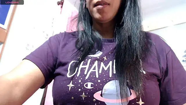 Snapshot of Bekkakinky chatting on 09.14.25 Bekkakinky online show from 09.14.25