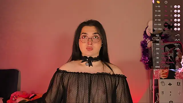 YsabellViveris online show from 02.14.25