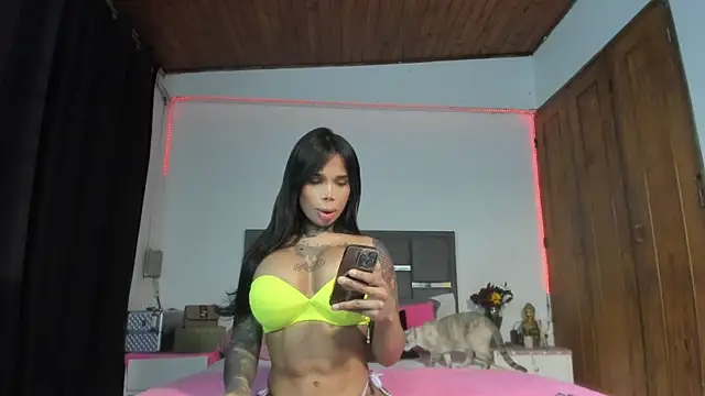 Snapshot of 12INCHXIMENAXXX chatting on 03.15.25 12INCHXIMENAXXX online show from 03.15.25