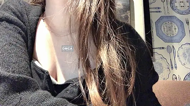 Tw Zoella online show from 12.03.24