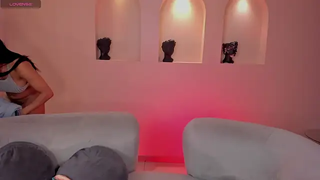 LindseyCox online show from 12.06.24