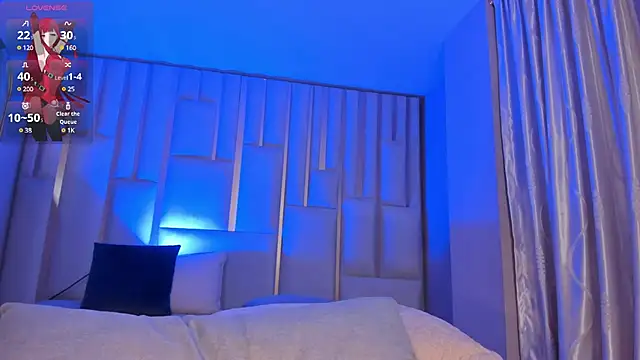 LindseyCox online show from 12.12.24