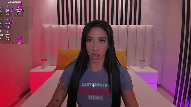 LindseyCox online show from 11.08.25