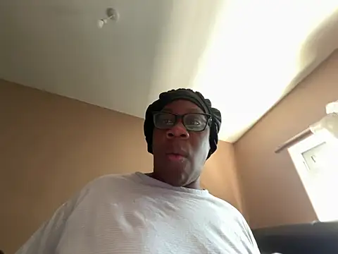 Snapshot of blacksexybeauty31 chatting on 07.18.26 blacksexybeauty31 online show from 07.18.26
