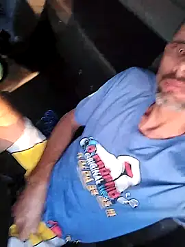 Snapshot of slpdc chatting on 12.23.25 slpdc online show from 12.23.25