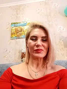 Snapshot of JennyOMay chatting on 01.12.25 JennyOMay online show from 01.12.25
