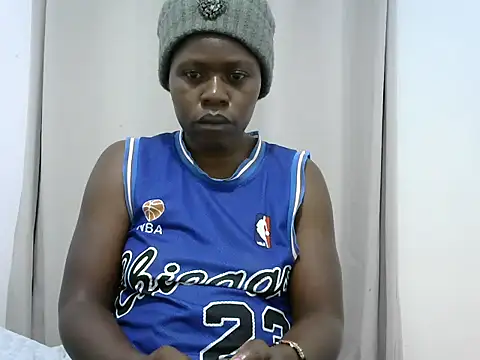 Snapshot of ebony_medline chatting on 11.18.25 ebony medline online show from 11.18.25