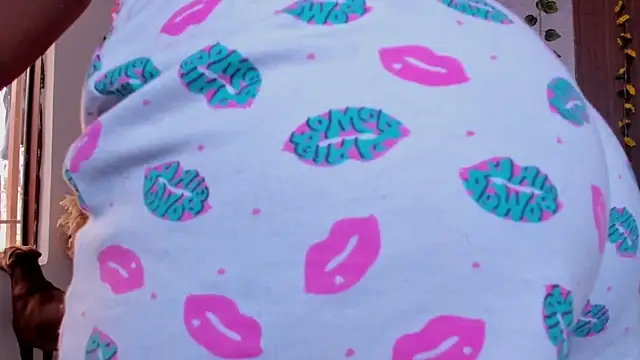 Snapshot of kelly_thomson chatting on 02.09.26 kelly thomson online show from 02.09.26