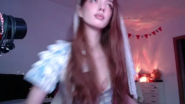 Snapshot of Weeissy chatting on 01.15.25 Weeissy online show from 01.15.25