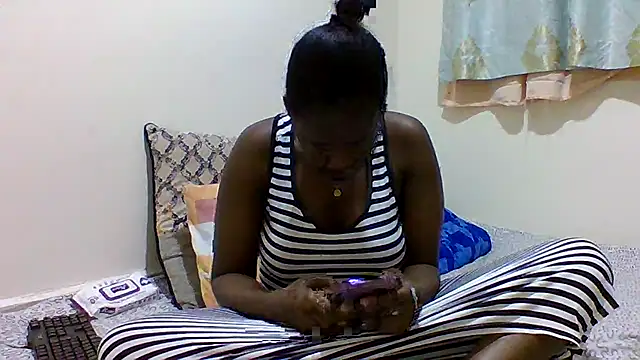 sweetelle09 online show from 05.08.26