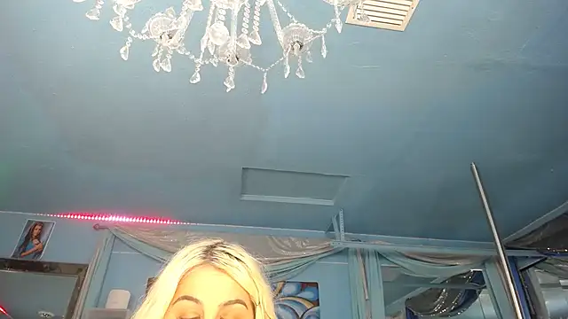 ADRIANNA FOX online show from 05.23.26