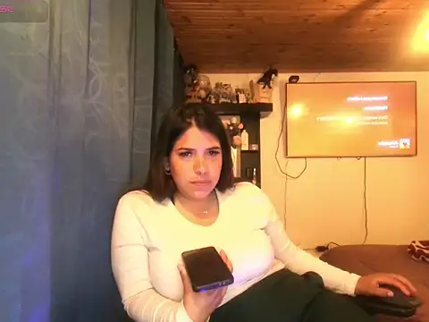 Snapshot of kaaq2 chatting on 02.14.26 kaaq2 online show from 02.14.26