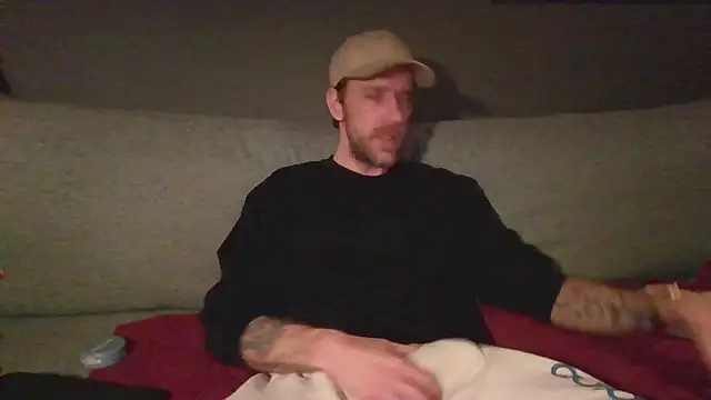 Snapshot of Stock-Holmes chatting on 11.08.25 Stock-Holmes online show from 11.08.25