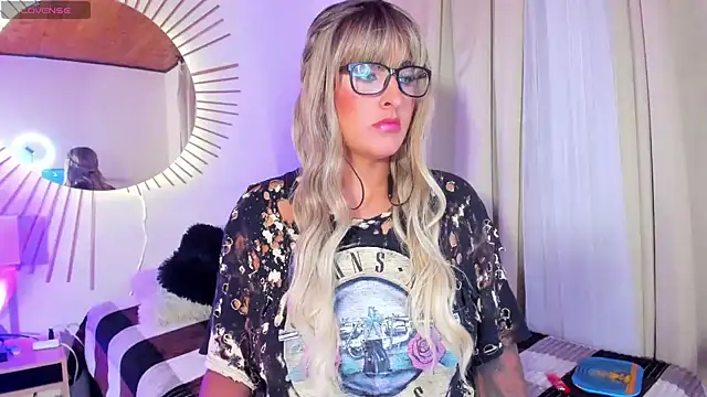 natta smithh online show from 02.26.25