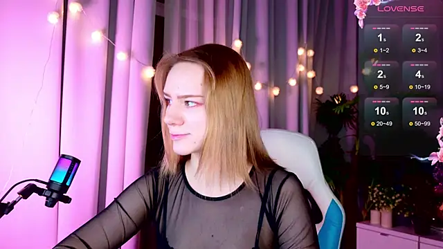 Snapshot of Ramona___ chatting on 01.02.25 Ramona    online show from 01.02.25