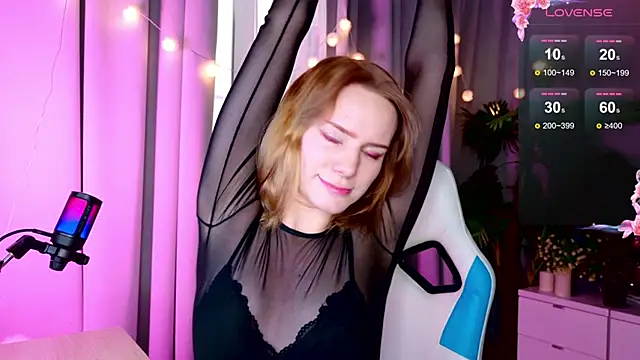 Snapshot of Ramona___ chatting on 01.02.25 Ramona    online show from 01.02.25