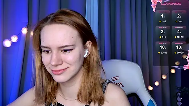 Snapshot of Ramona___ chatting on 02.20.25 Ramona    online show from 02.20.25