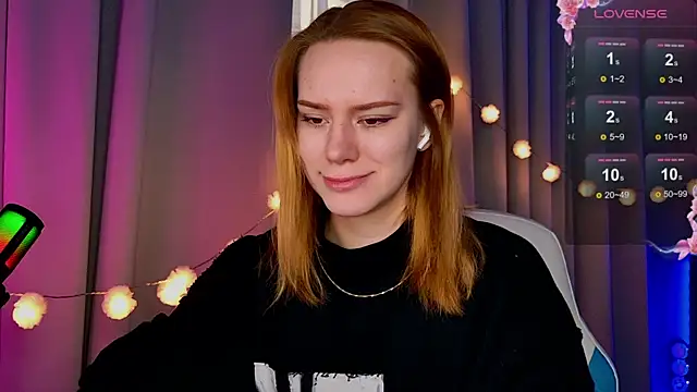 Snapshot of Ramona___ chatting on 03.21.25 Ramona    online show from 03.21.25