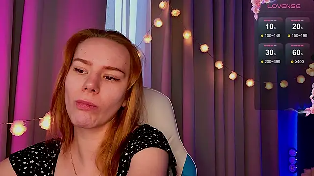 Snapshot of Ramona___ chatting on 03.22.25 Ramona    online show from 03.22.25