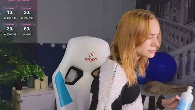 Snapshot of Ramona___ chatting on 09.26.25 Ramona    online show from 09.26.25
