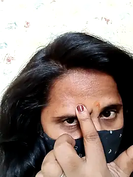 Snapshot of Indiantina chatting on 11.04.25 Indiantina online show from 11.04.25