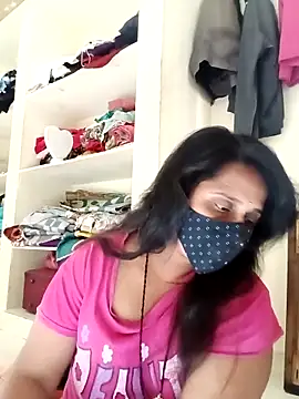 Snapshot of Indiantina chatting on 11.09.25 Indiantina online show from 11.09.25