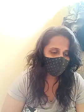 Snapshot of Indiantina chatting on 12.22.25 Indiantina online show from 12.22.25