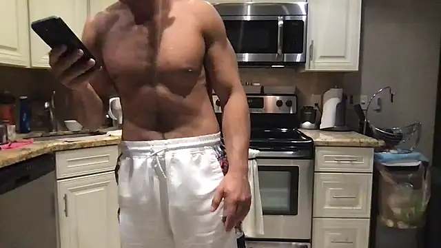 Snapshot of BigGuyMuscle chatting on 03.03.26 BigGuyMuscle online show from 03.03.26