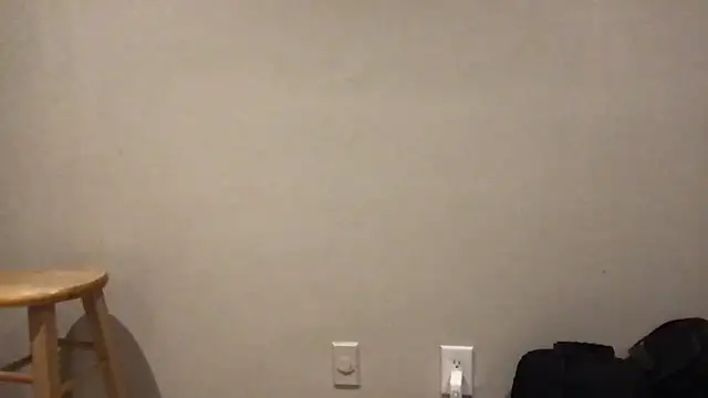 Snapshot of BigGuyMuscle chatting on 04.01.26 BigGuyMuscle online show from 04.01.26