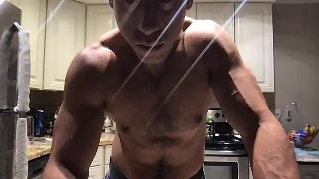 Snapshot of BigGuyMuscle chatting on 04.11.26 BigGuyMuscle online show from 04.11.26