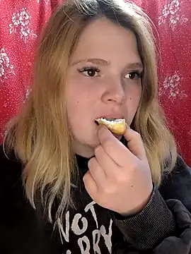 Zuli Kiska online show from 02.21.25