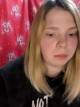 Zuli Kiska online show from 03.14.25