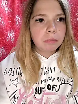 Zuli Kiska online show from 10.05.25