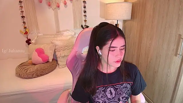 iriswest  online show from 02.01.26