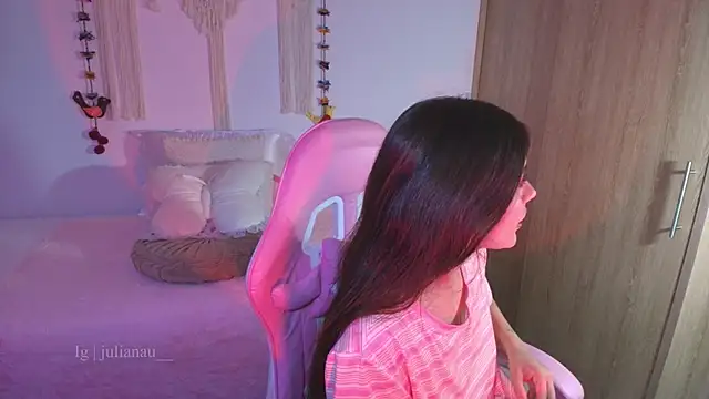 iriswest  online show from 04.14.26