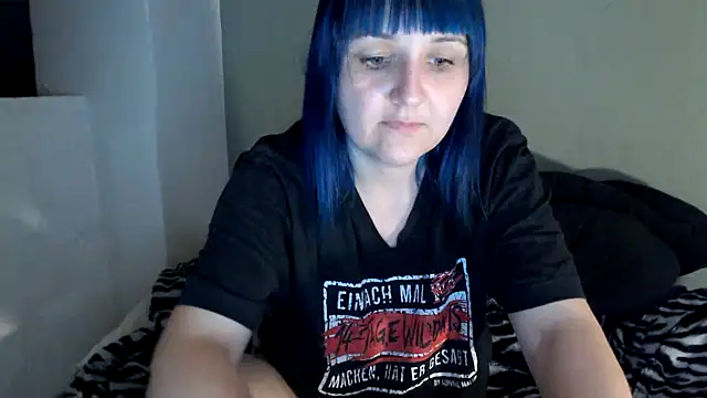 Snapshot of beauty-of-pain chatting on 07.14.26 beauty-of-pain online show from 07.14.26