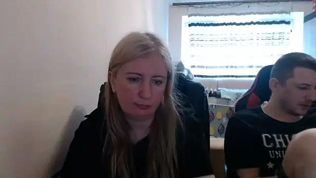 Snapshot of PeterAndJen chatting on 05.23.26 PeterAndJen online show from 05.23.26