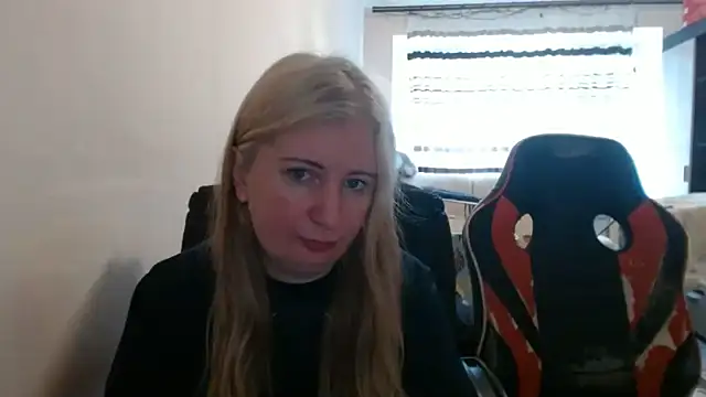 PeterAndJen online show from 06.06.26